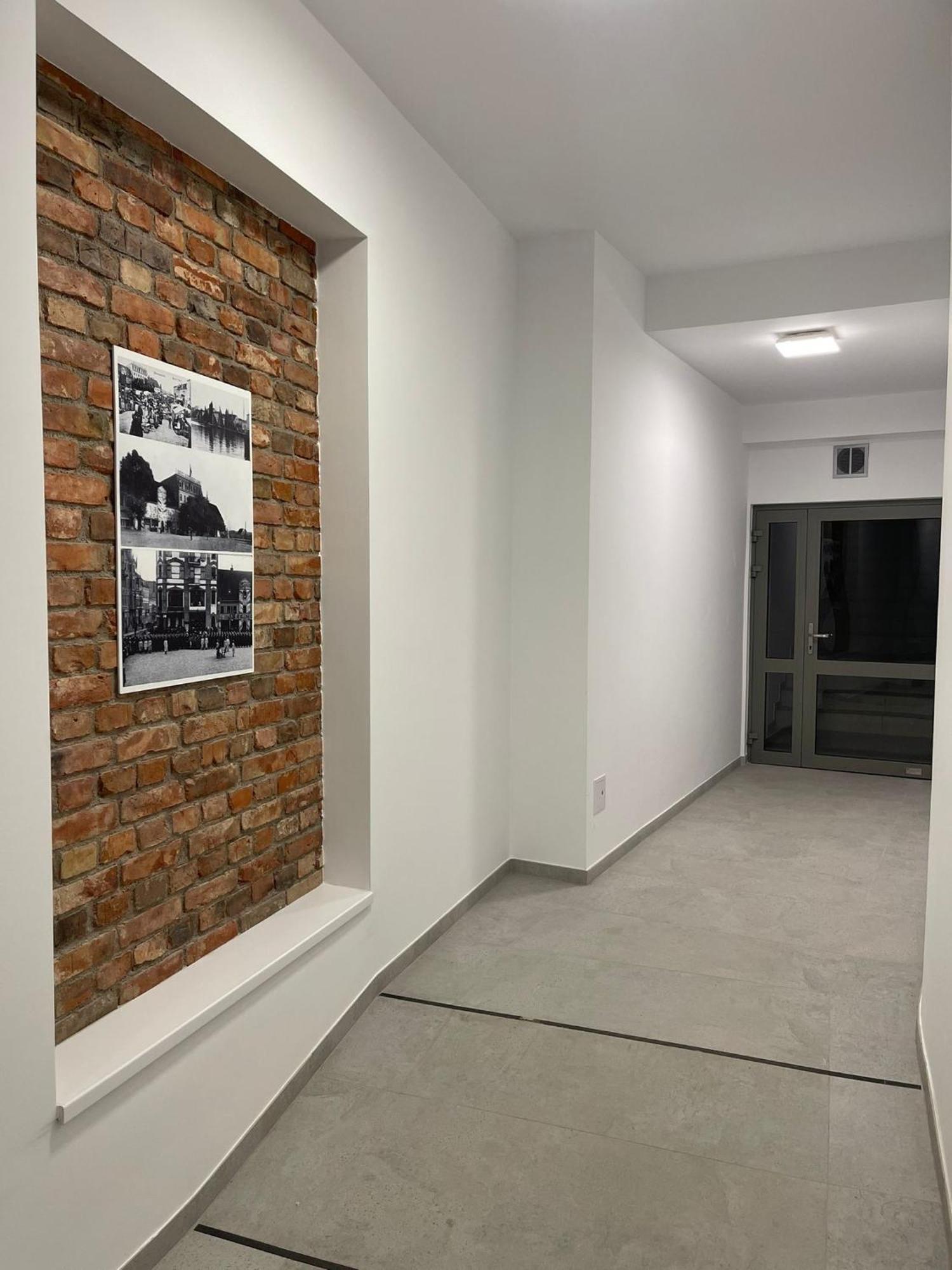 Golden Hour Apartments- Plac Slowianski 43 シフィノウイシチェ エクステリア 写真