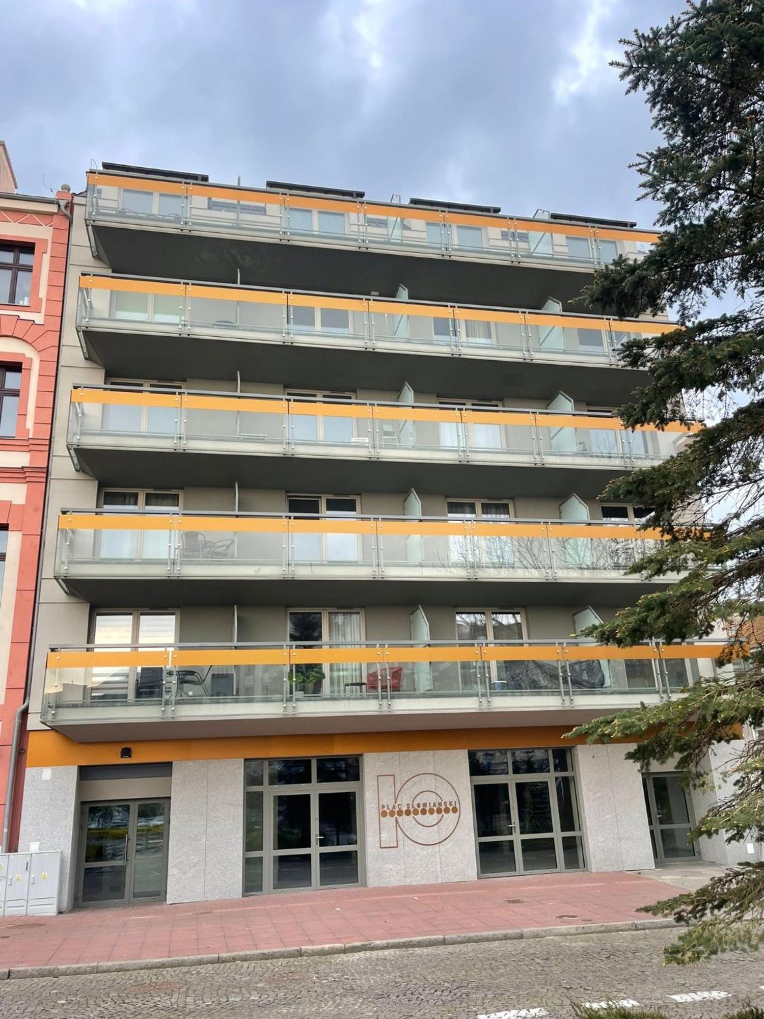 Golden Hour Apartments- Plac Slowianski 43 シフィノウイシチェ エクステリア 写真